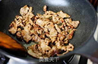 原神美食探秘，干炒鱼河的属性与烹饪秘籍