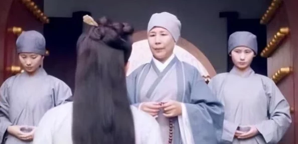 手游资讯，玩家投票抗议堕落之主性别选项，游戏开发者面临新挑战