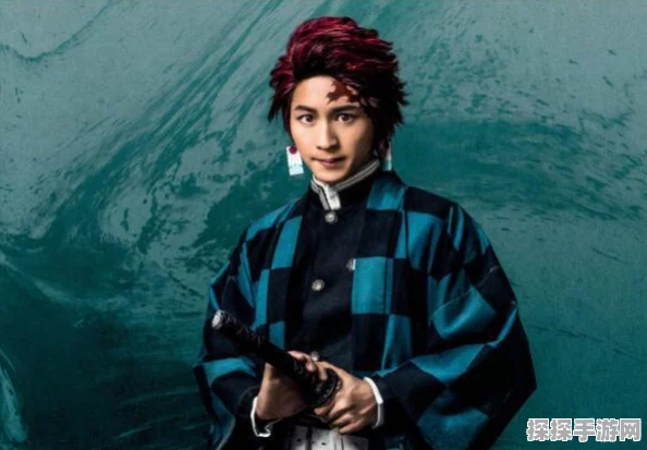 手游资讯，阴阳师祢豆子和炭治郎，哪个更值得培养？