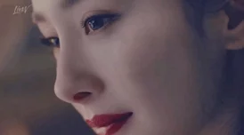 原神申鹤绝美表情包风靡网络，泪眼朦胧展现别样风情