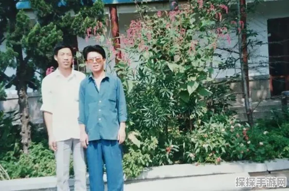 手游资讯，使命召唤战术手电筒——实用功能与战术应用深度剖析
