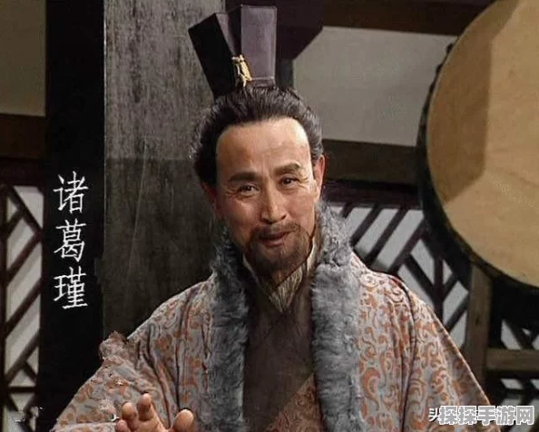 三国杀私聊功能详解及回复策略，手游资讯深度解析