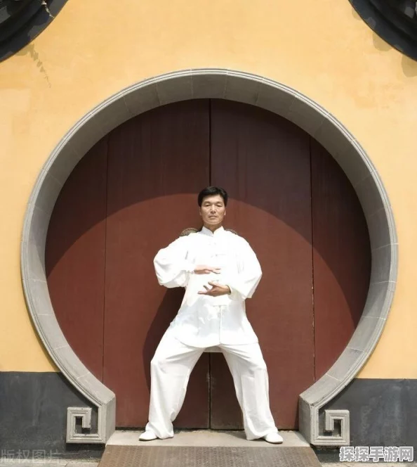 DNF手游男气功100级传说装备与武器排行深度解析