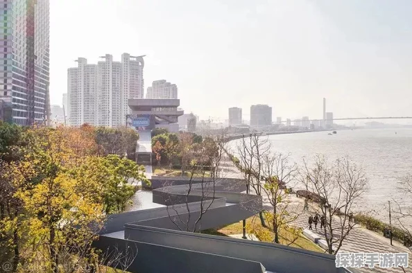 新月同行框外风景仪美术馆一楼位置全揭秘