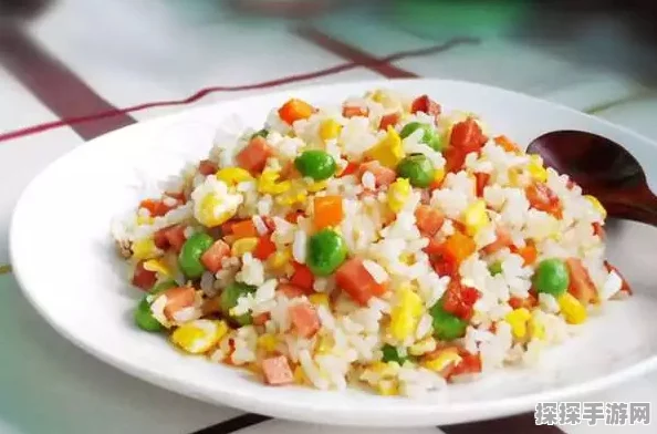 鸣潮灿金炒饭，揭秘制作秘籍与美味攻略，手游资讯速递