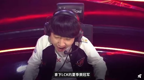 手游资讯，新版手游穿越战队更新详情及CF手游战队对抗新动向
