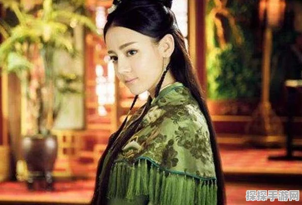 热巴在烈火如歌中的精彩演绎，点燃手游资讯新热点