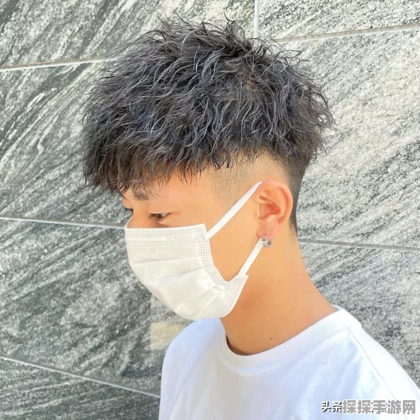 手游资讯，探索创造与魔法中的独特飞机头发型获取攻略
