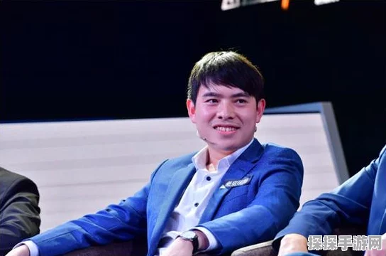 和平精英军武火力盛宴，开箱热潮引爆军迷圈