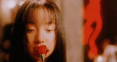手游资讯指令，探寻唐嫣演技巅峰后的转变与手游世界的新探索