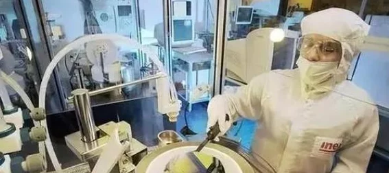 手游资讯，揭秘使命召唤手游中蝴蝶刀的获取途径