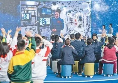 迷你世界，探索浩瀚宇宙，揭秘外太空之旅