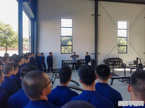 使命召唤手游攻坚训练场武器搭配指南，精准制胜，火力全开